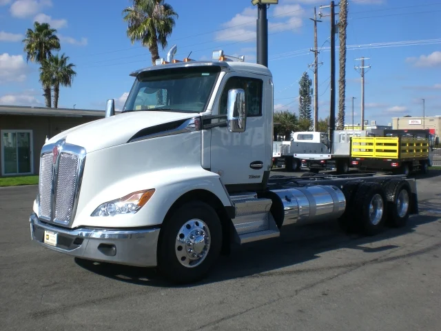 2024 Kenworth T680 in Fresno, CA