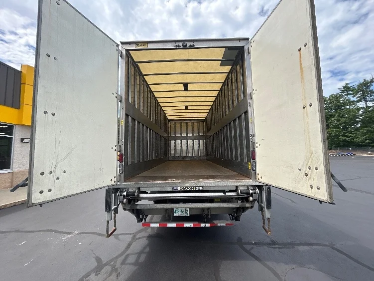 2022 Freightliner eM2 in Braintree, MA — photo 8