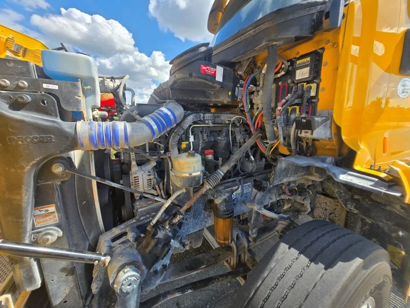 2020 Peterbilt 567 in Fort Lauderdale, FL — photo 5