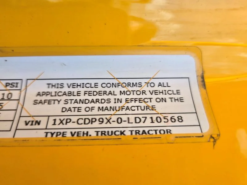 2020 Peterbilt 567 in Fort Lauderdale, FL — photo 16