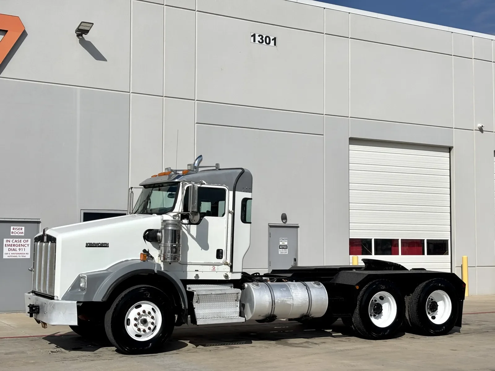 2013 Kenworth T800 in Hutchins, TX — photo 2