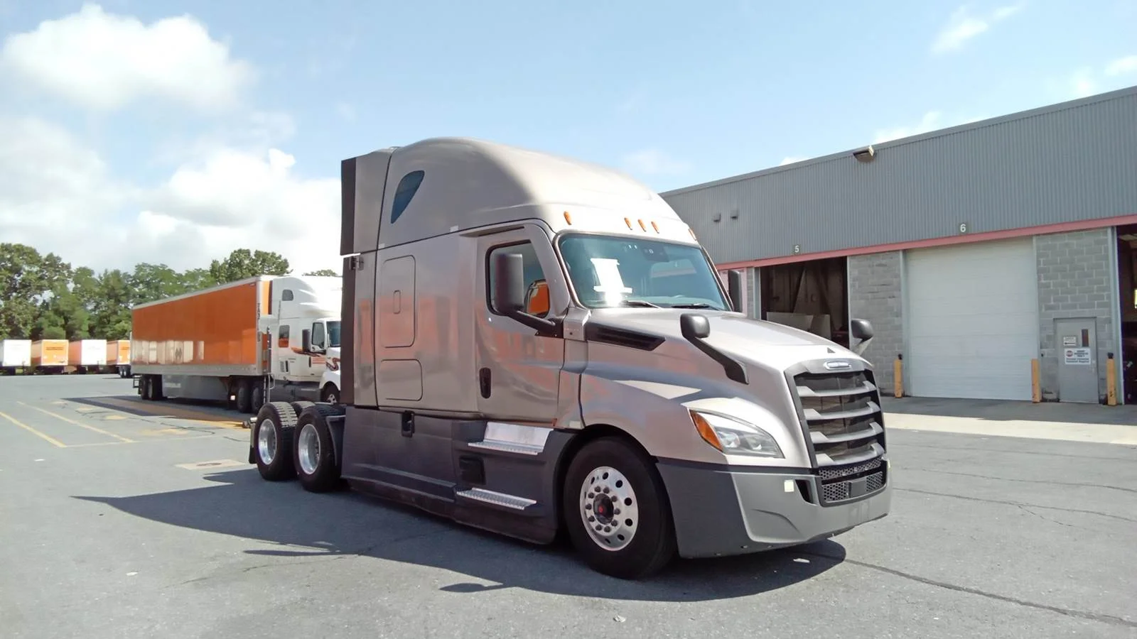 2023 Freightliner Cascadia in Carlisle, PA