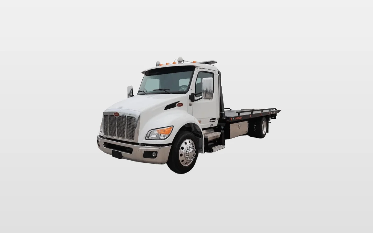 2025 Peterbilt 536 - image 1