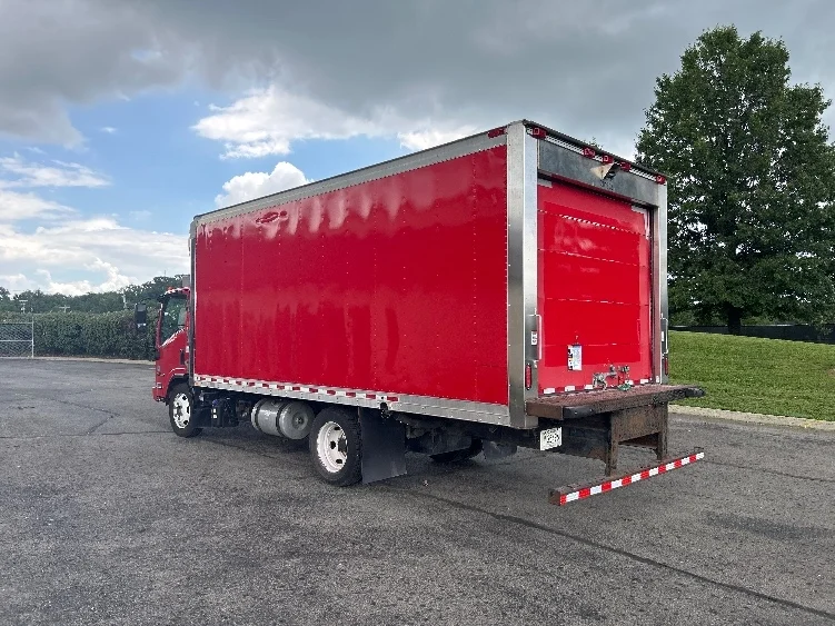 2018 Isuzu NQR in Nashville (Mount Juliet), TN — photo 6