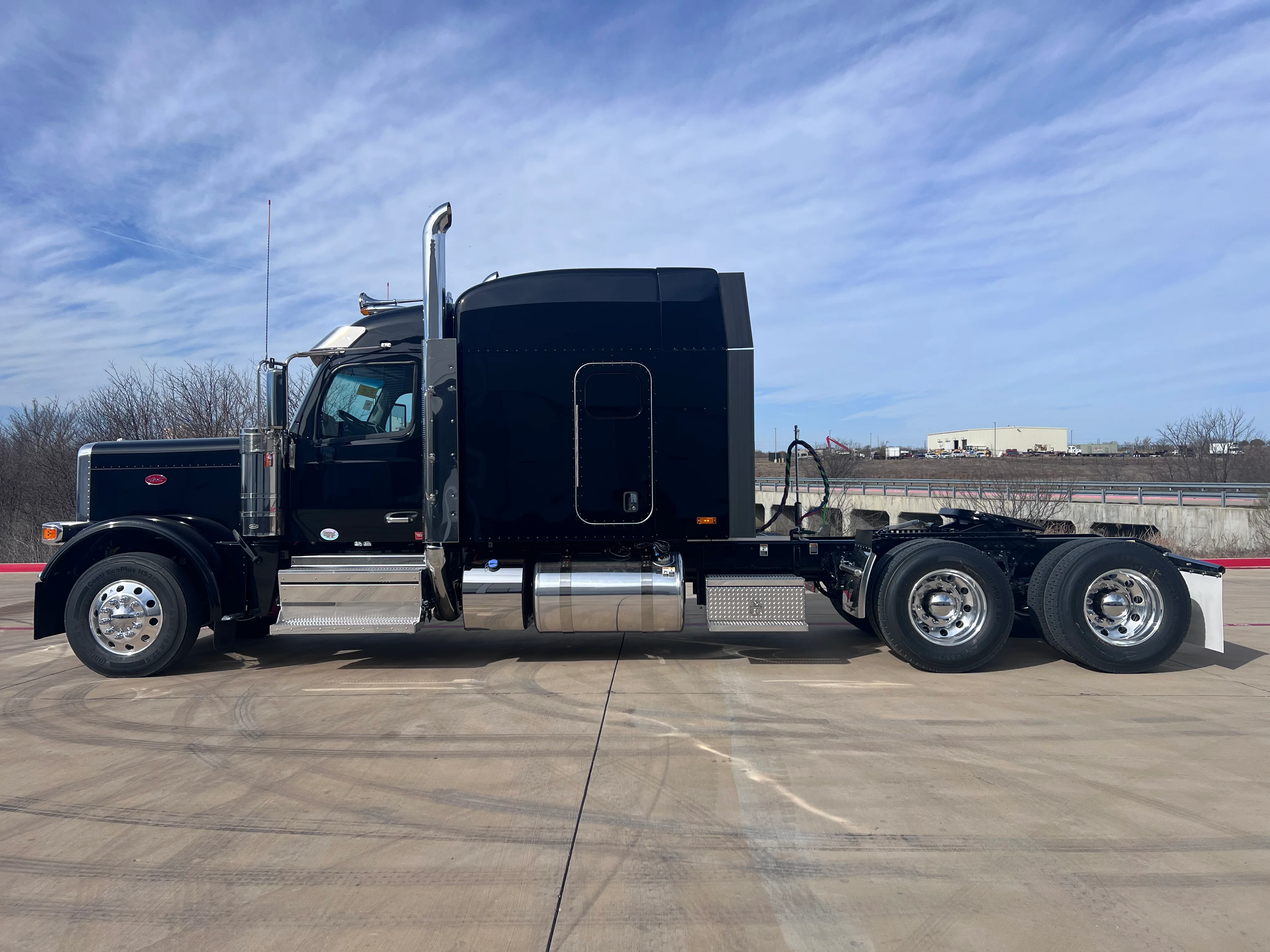 2027 Peterbilt 589 in Albany, GA — photo 2