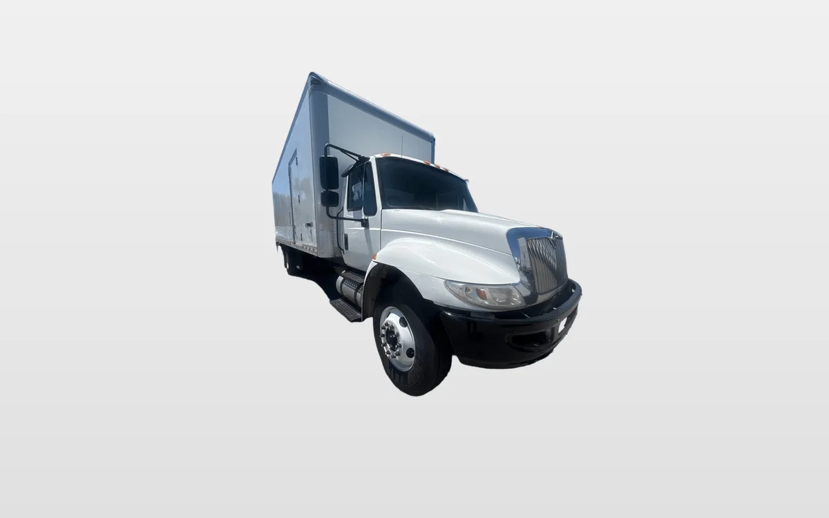 2017 International 4300 - image 1