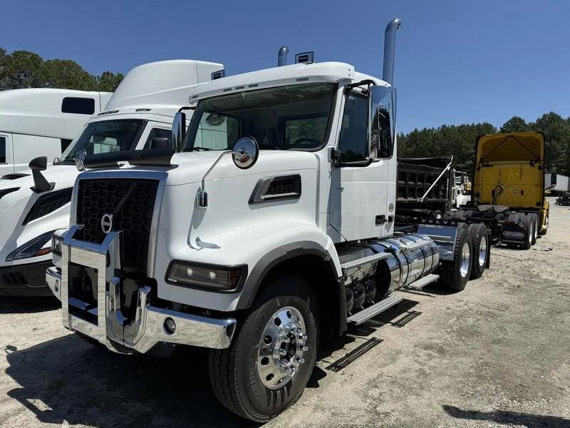 2026 Volvo VHD 300 in Raleigh, NC — photo 4