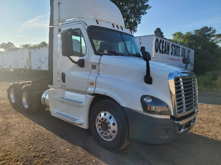 2019 Freightliner Cascadia in Fitchburg, MA