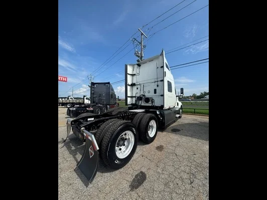 2021 International LT in Conyers, GA — photo 3