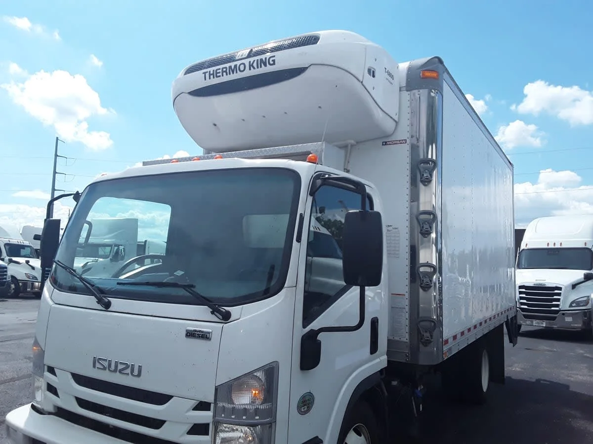 2017 Isuzu NRR in Kansas City, MO