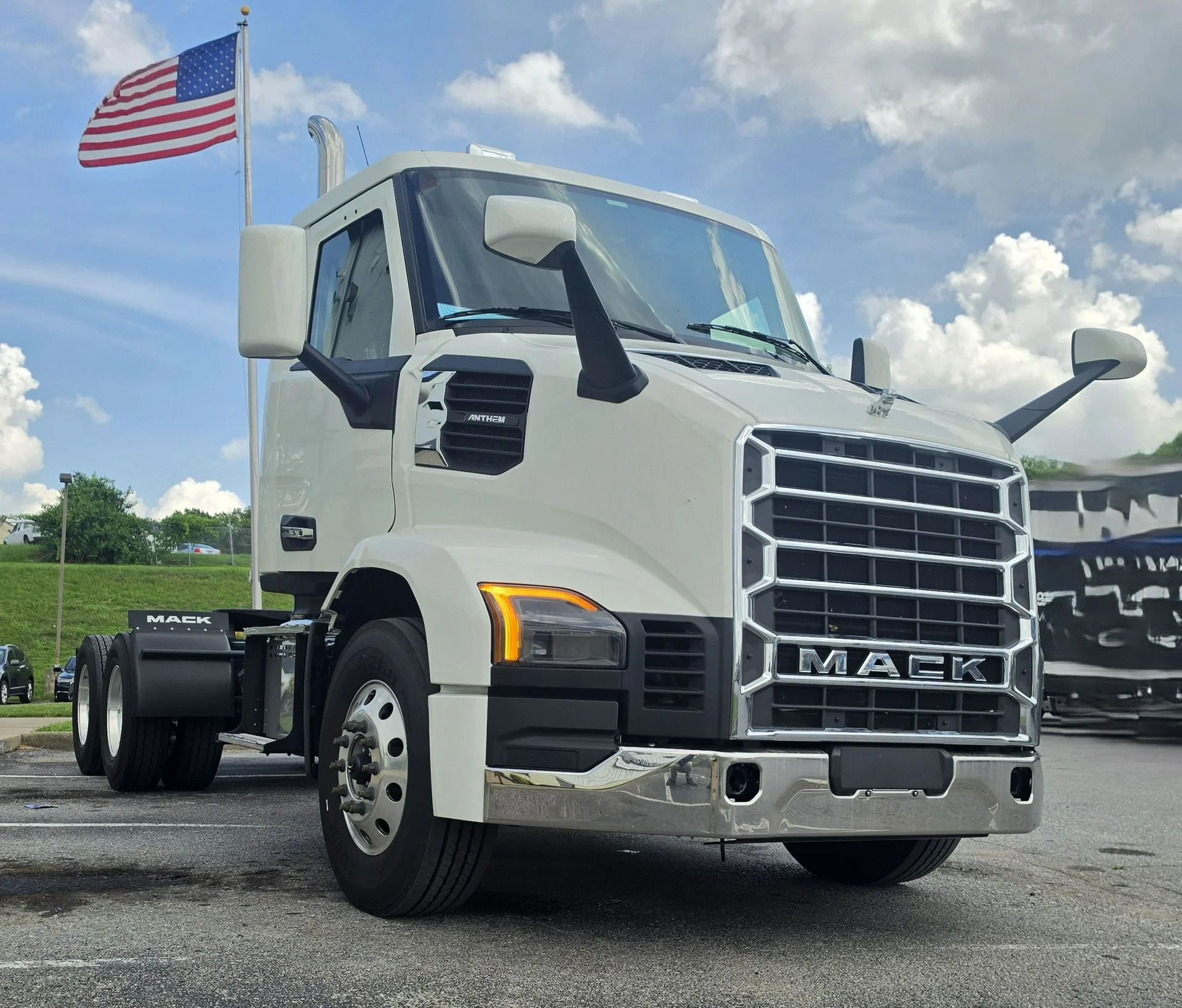 2027 Mack Anthem in La Vergne, TN — photo 4
