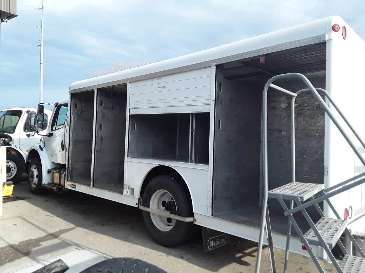 2020 Freightliner M2 106 - image 6