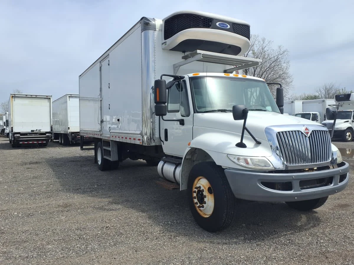 2018 International 4300 in Taylor, MI — photo 3