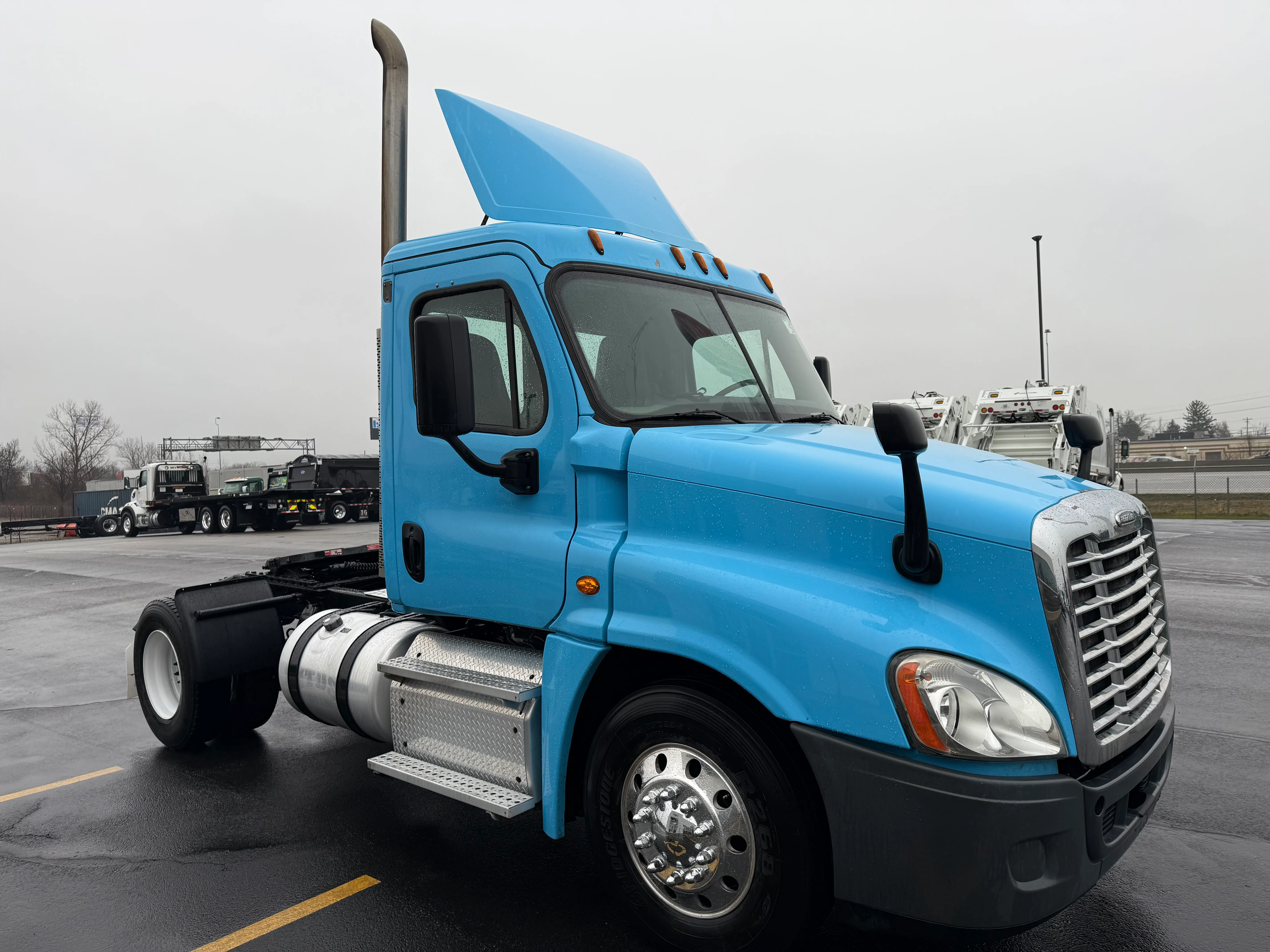 2019 Freightliner Cascadia - image 7