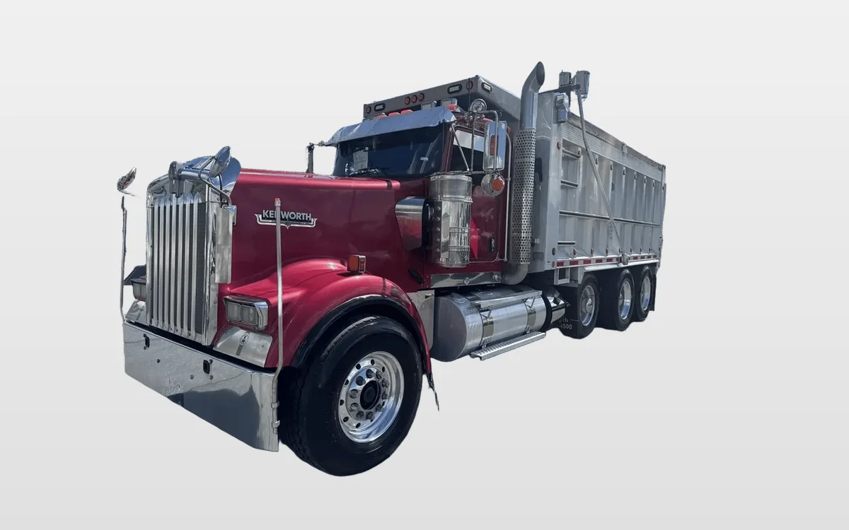 2017 Kenworth W900 - image 1