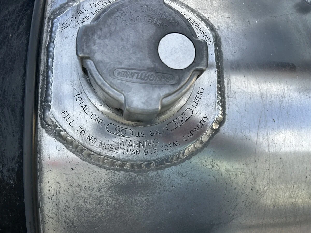 2015 Freightliner Cascadia - image 4