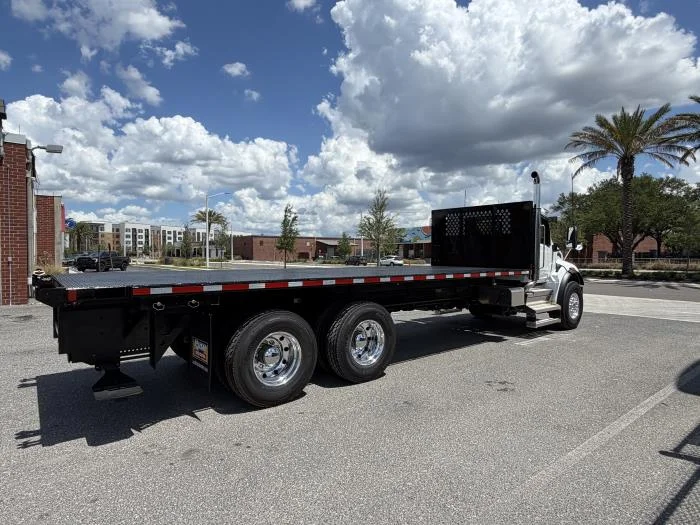 2027 Peterbilt 548 — photo 8