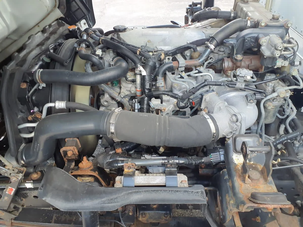 2019 Isuzu NRR in Wayland, MI — photo 10