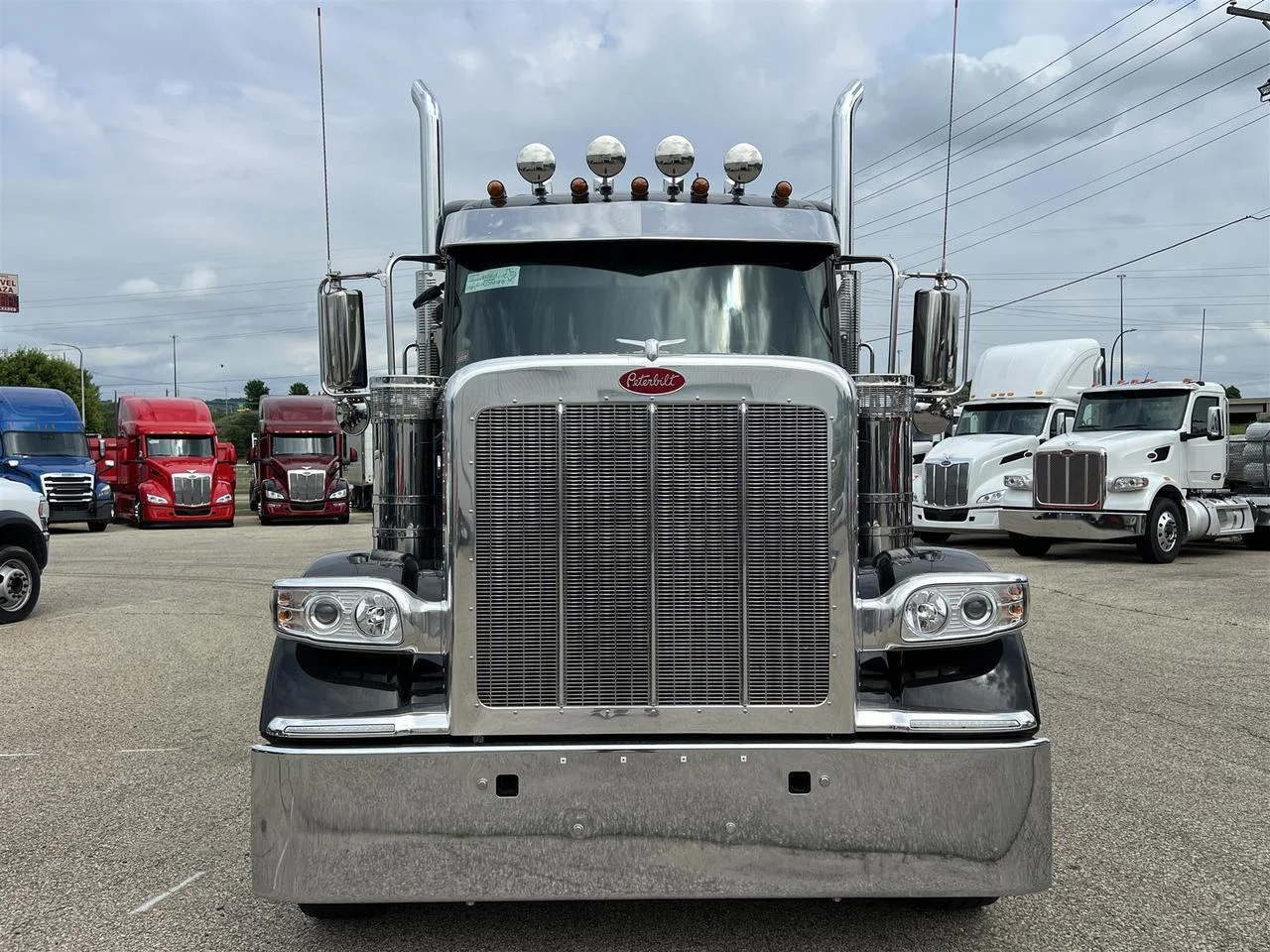 2027 Peterbilt 589 in South St. Paul, MN — photo 8