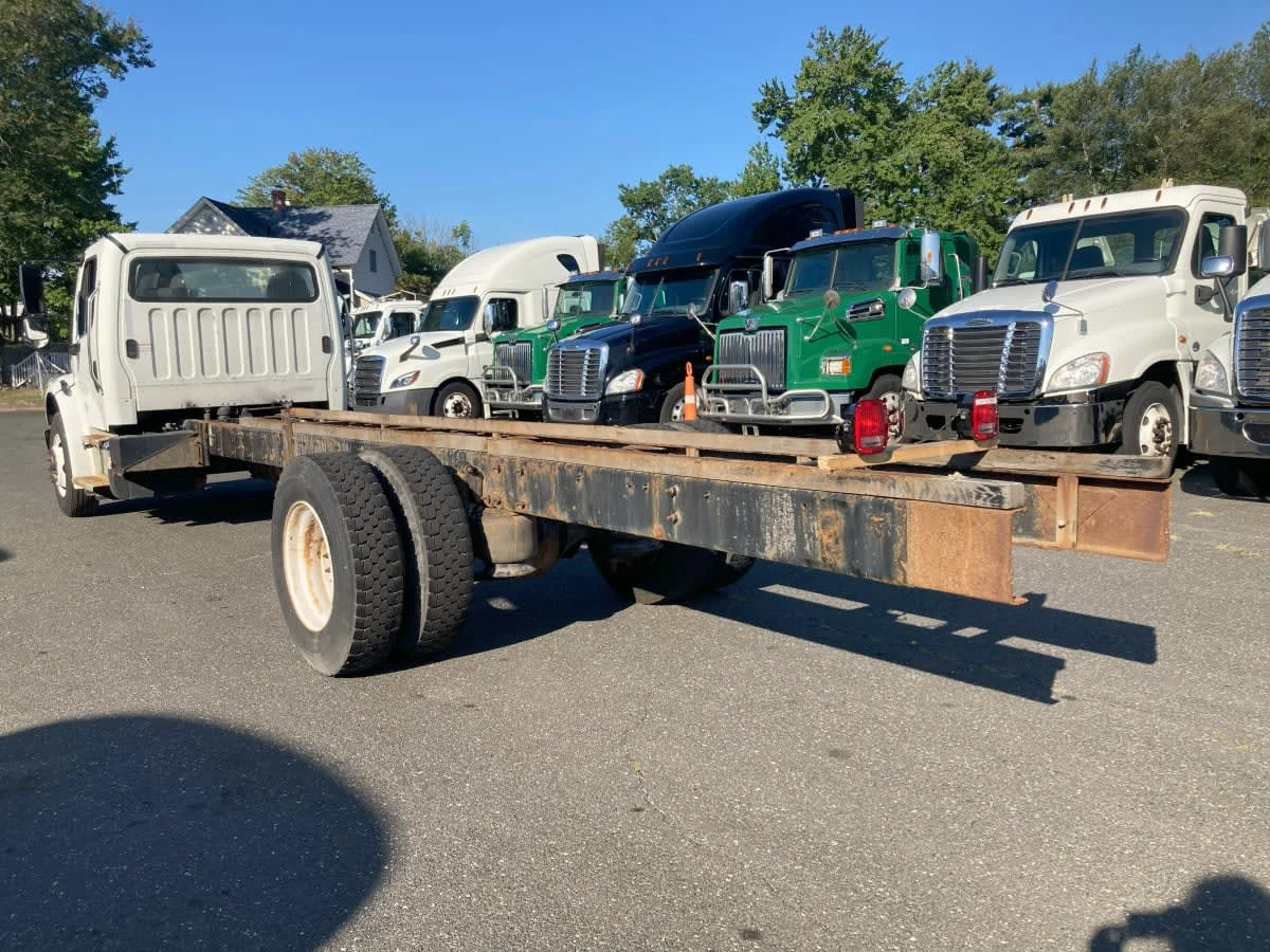 2020 Freightliner M2 106 in Springfield, MA — photo 6