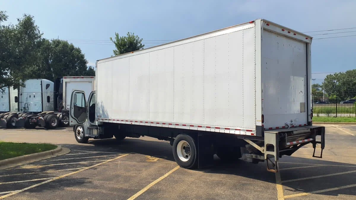 2020 Freightliner M2 106 in Bolingbrook, IL — photo 6