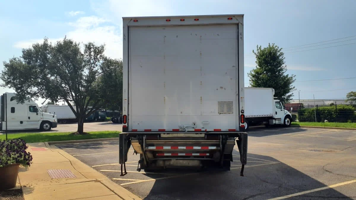2020 Freightliner M2 106 in Bolingbrook, IL — photo 5