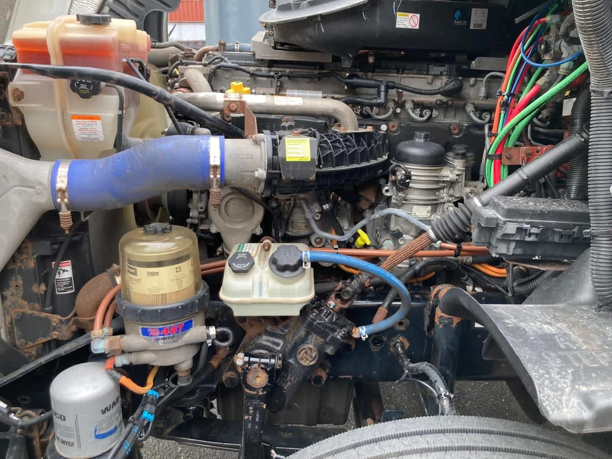 2019 Freightliner Cascadia in Springfield, MA — photo 8