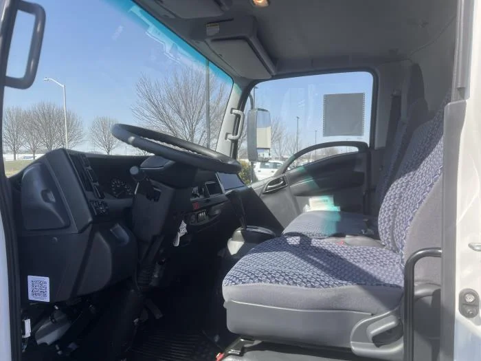 2026 Isuzu NPR - image 33