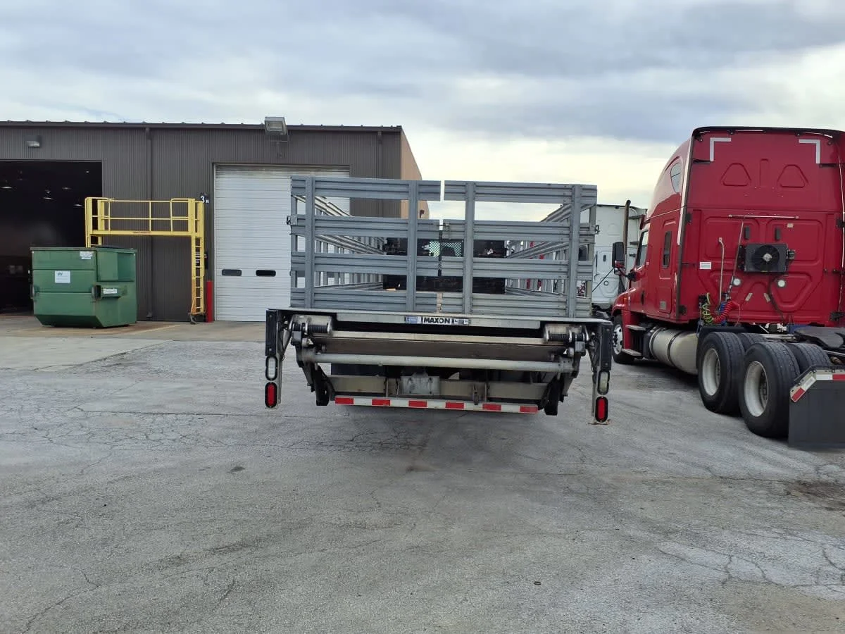 2019 International MV - image 5