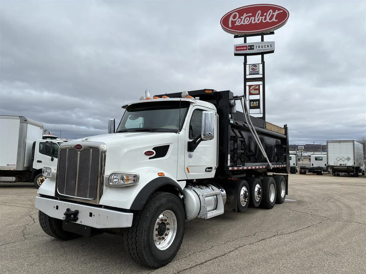 2022 Peterbilt 567 - image 12