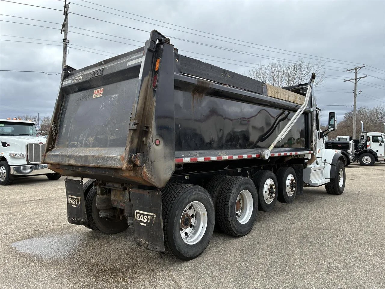 2022 Peterbilt 567 - image 3