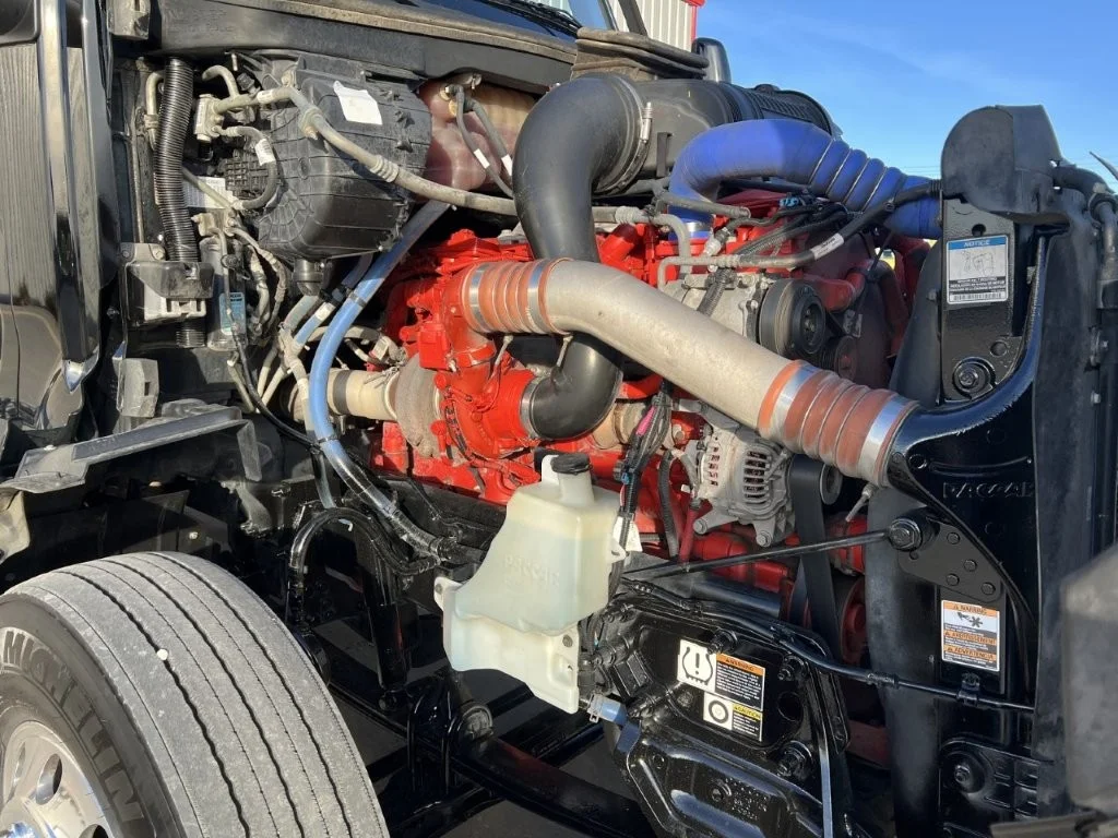 2022 Peterbilt 579 - image 11