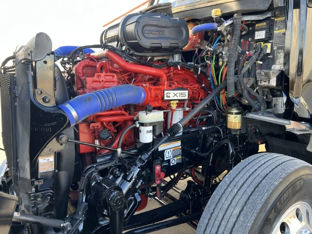 2022 Peterbilt 579 - image 12