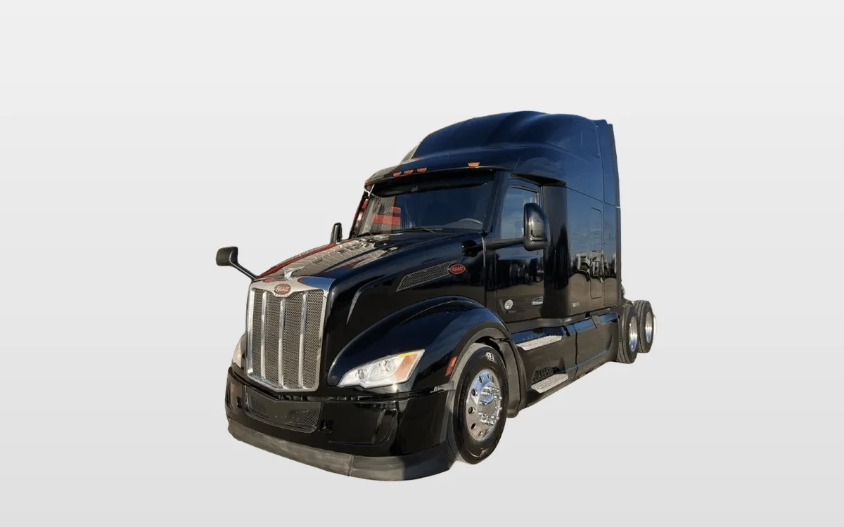 2022 Peterbilt 579 - image 1