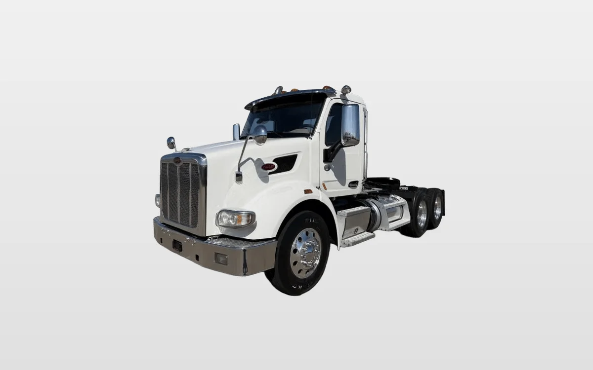 2020 Peterbilt 567 - image 1