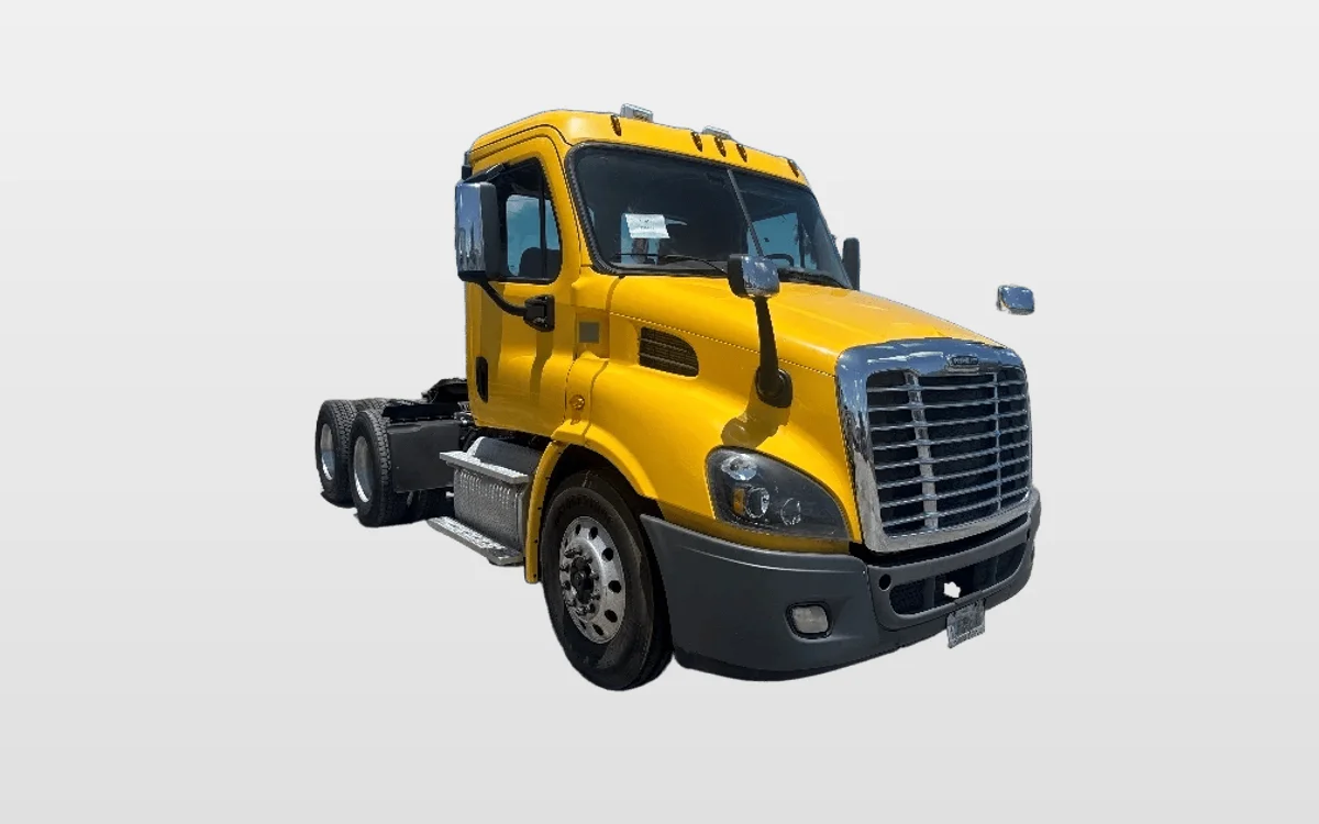 2019 Freightliner - image 1