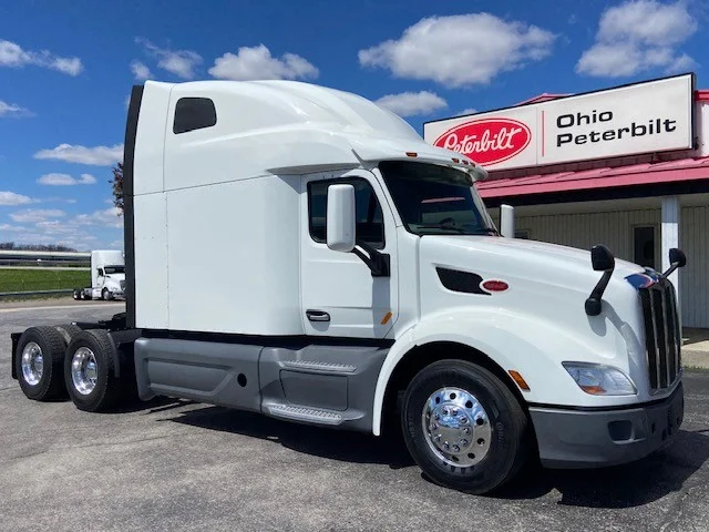 2021 Peterbilt 579 in Lima, OH — photo 2