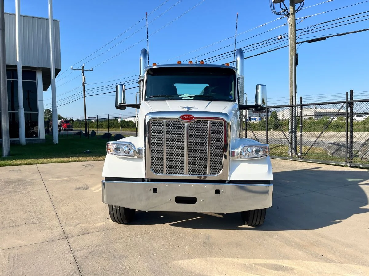 2027 Peterbilt 567 in Richmond, VA — photo 2