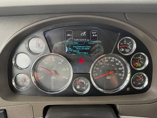 2018 Kenworth T680 in Kansas City, MO — photo 14