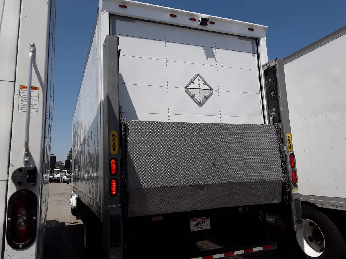 2019 Freightliner M2 106 in Montebello, CA — photo 6