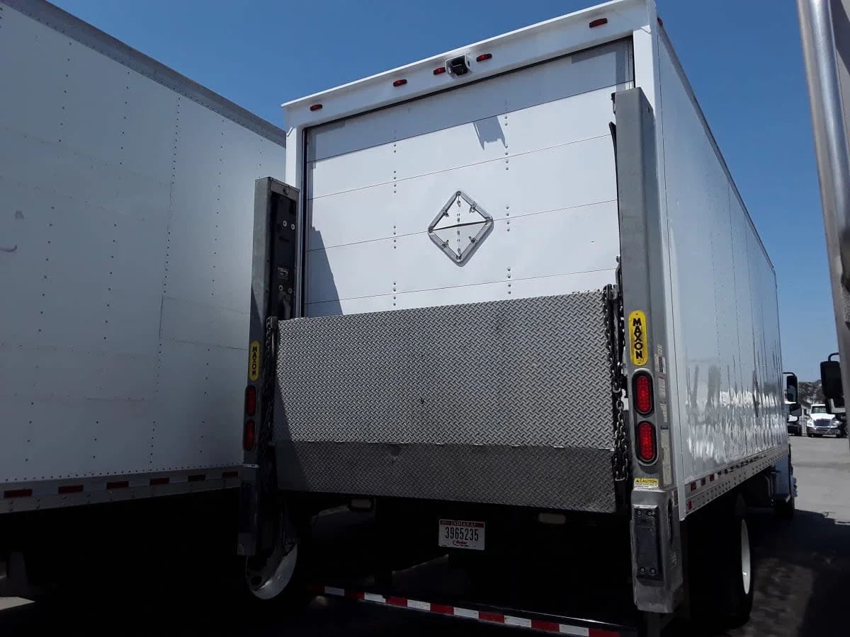 2019 Freightliner M2 106 in Montebello, CA — photo 4