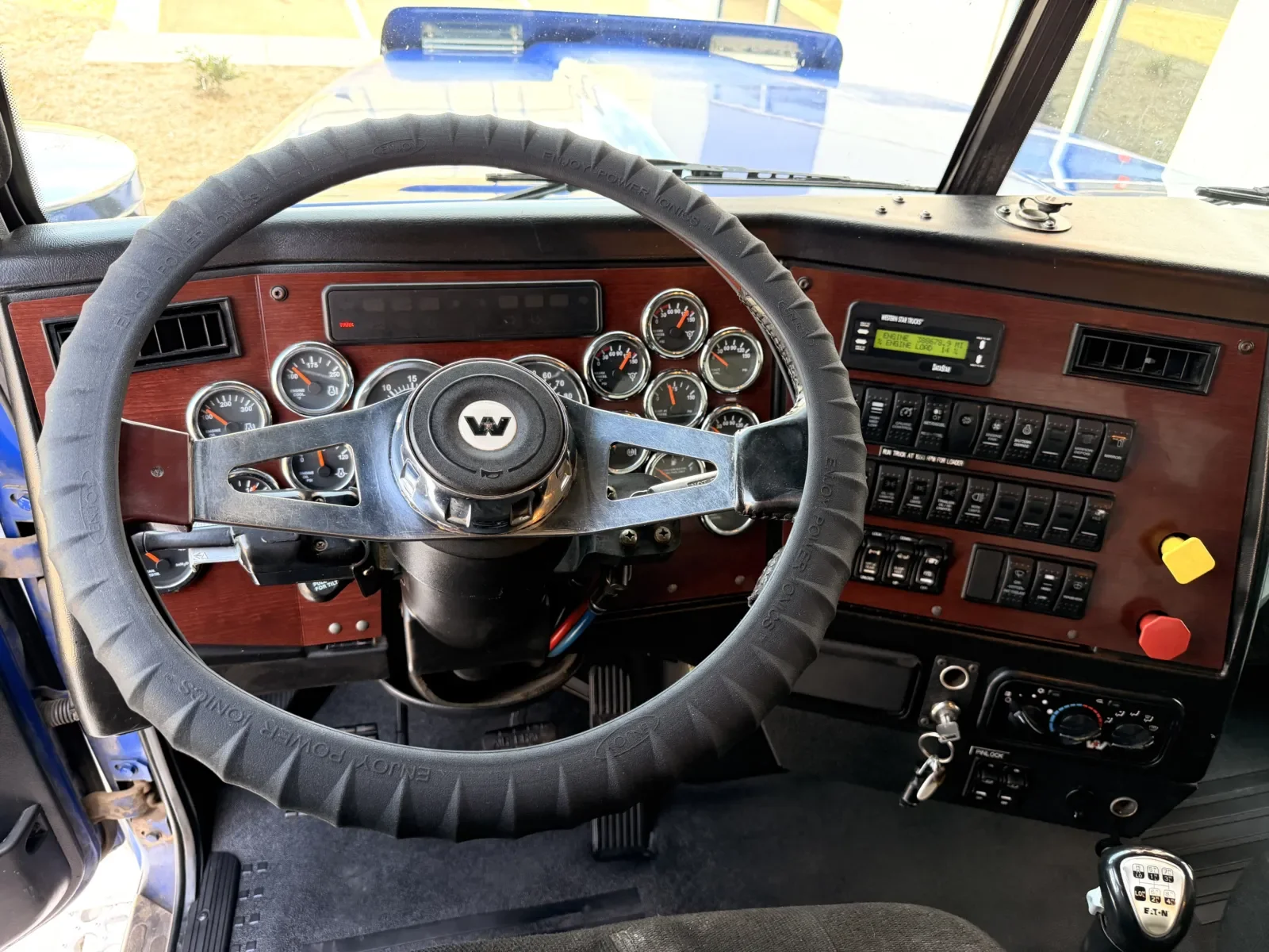 2018 Western Star 4900 - image 16
