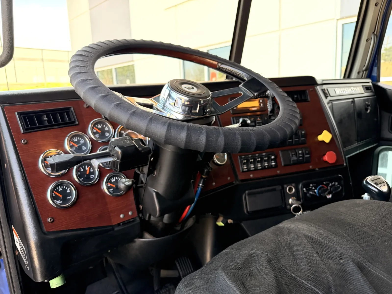 2018 Western Star 4900 in Greer, SC — photo 15