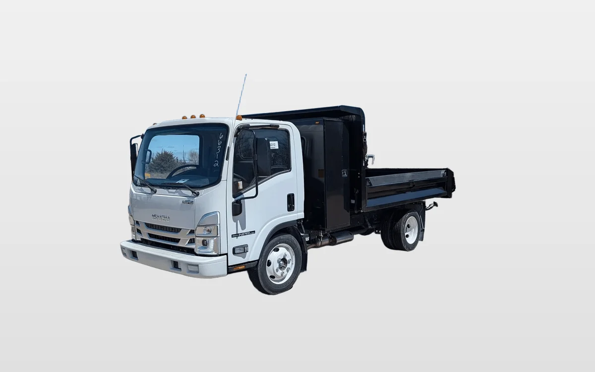 2025 Isuzu NPR - image 1