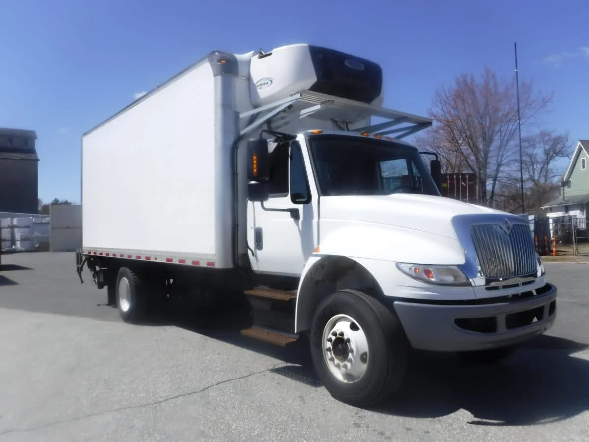 2019 International 4300 - image 3