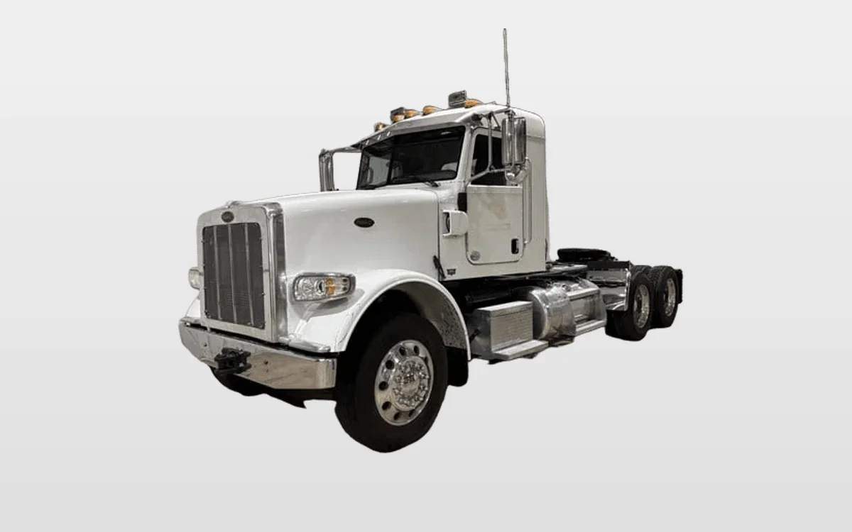 2015 Peterbilt - image 1