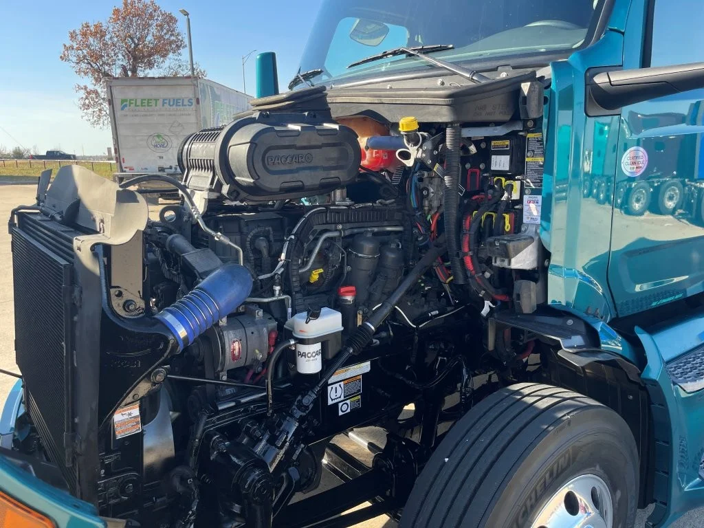 2023 Peterbilt 579 - image 10