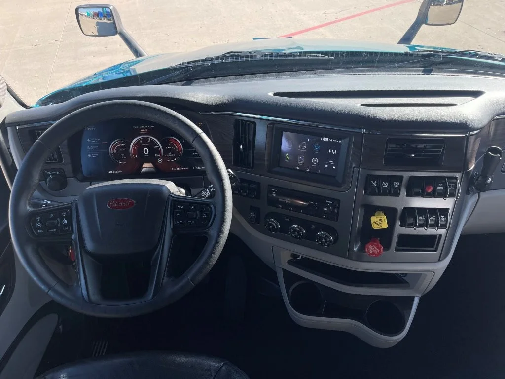 2023 Peterbilt 579 - image 14