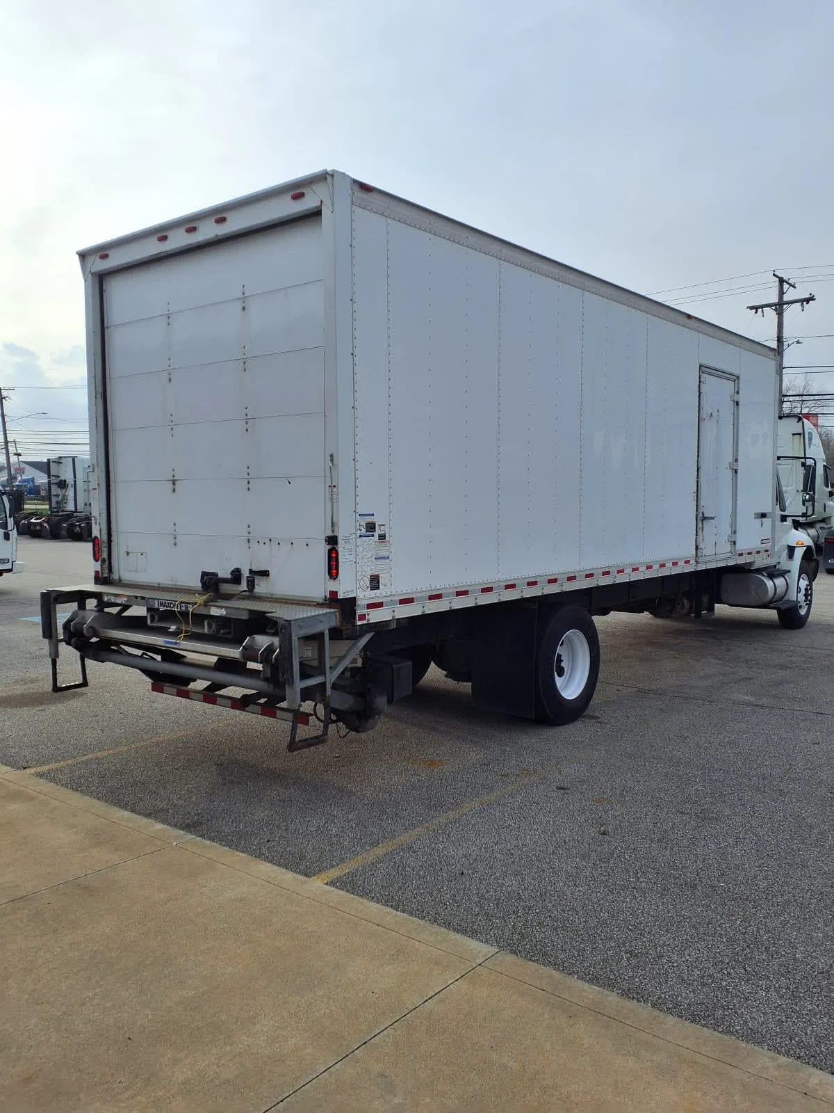 2019 International 4300 in Cleveland, OH — photo 4