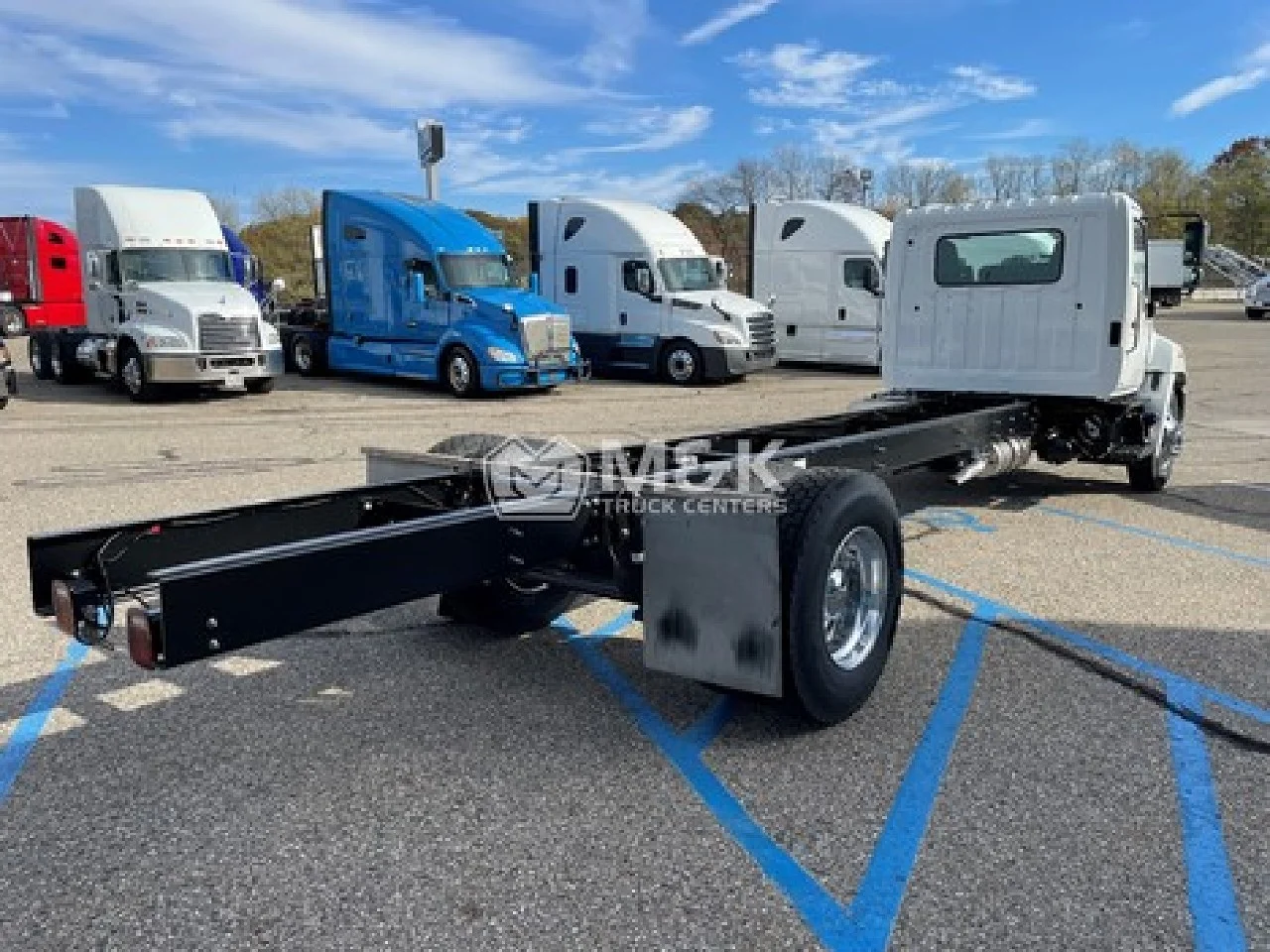 2025 Hino in Sterling Heights, MI — photo 3